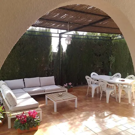 Villa Villa *